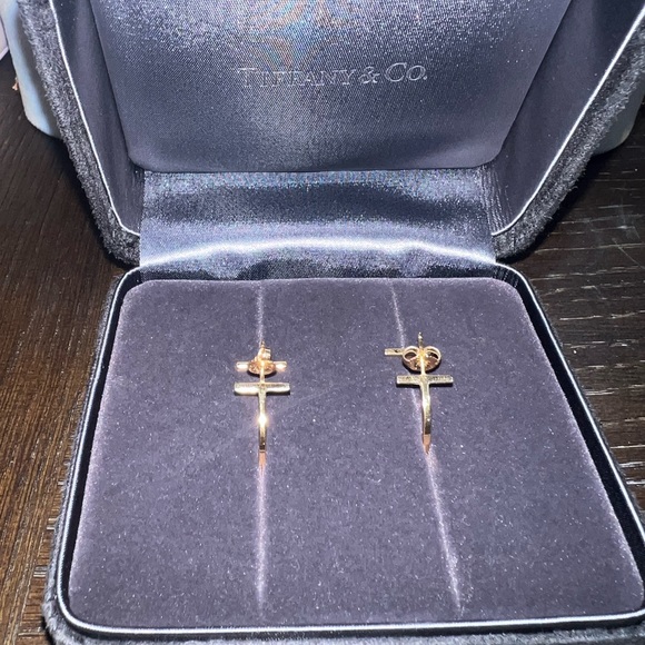 Tiffany & Co. Jewelry - Tiffany T collection earrings